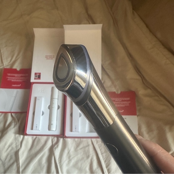 Medicube Age R Booster - Picture 2 of 5